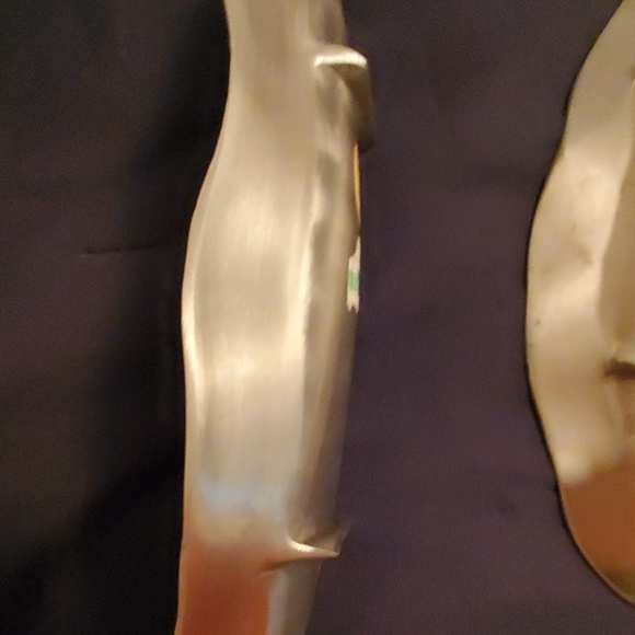 Decor - Picture 3 of 3